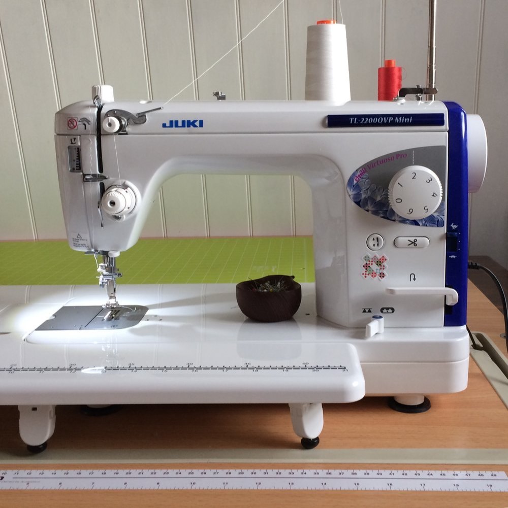 Juki TL-2200QVP Mini Sewing Machine
