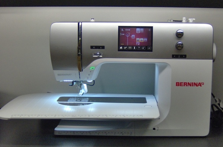 Bernina 710 naaimachine